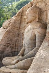 Fototapeta na wymiar Gal Vihara, Buddha statue