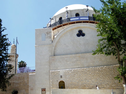 Jerusalem Hurva Synagogue and minaret 2010