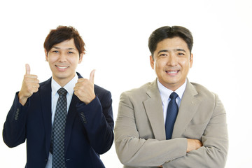 ガッツポーズの二人のビジネスマン