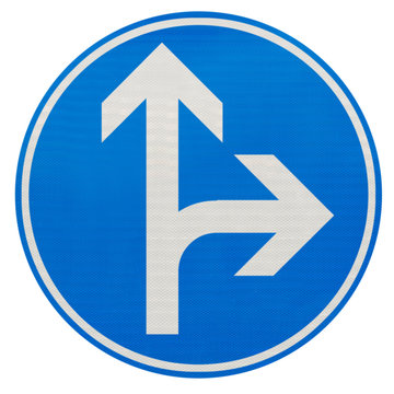 directions obligatoires tout droit ou &agrave; droite