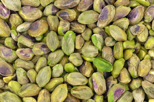 Unshelled pistachios