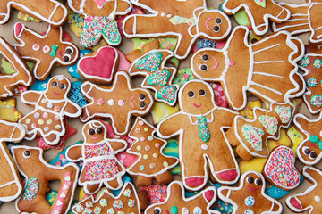 Bunte Lebkuchen zum Advent