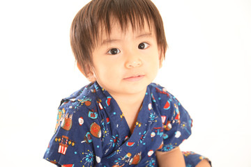 甚平を着た男の子