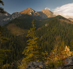 Góry w jesiennej szacie-Tatry,Słowacja © Mike Mareen