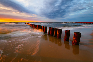 Lato.Zachód słońca na plaży Morza Bałtyckiego © Mike Mareen