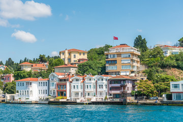 Fototapeta na wymiar Villas on the Bosphorus