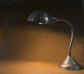 Small flexible metal lamp