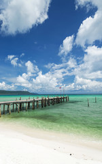 Fototapeta premium sok san pier on long beach in koh rong island cambodia