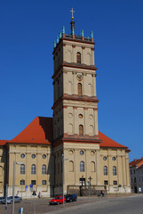 Fototapeta na wymiar Turm der Neustrelitzer Stadtkirche