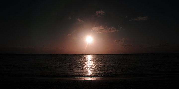 couch&eacute; soleil flic en flac