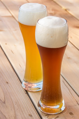 Light and dark German wheat beer