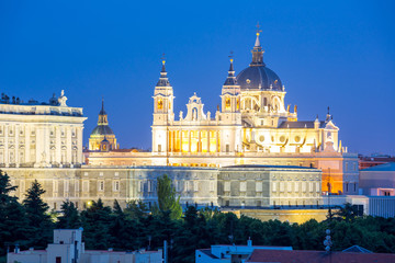 Obraz premium Madrid, Almudena Cathedral