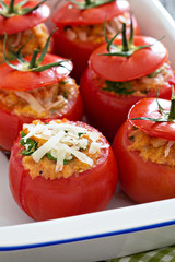 Stuffed tomatoes with cheese and breadcrumbs