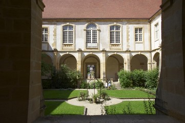 Fototapeta na wymiar abbaye de paray le monial en bourgogne france