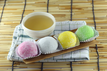 Japanese desserts made of sticky rice.