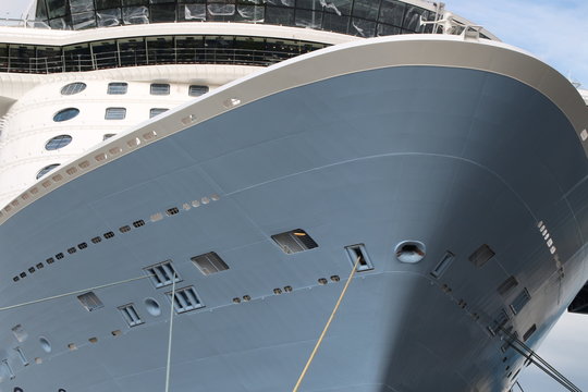 Der Bug eines Schiffes