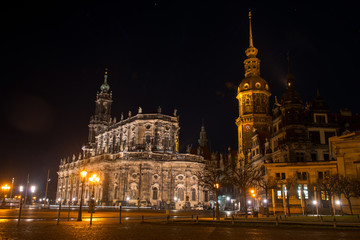 Fototapeta na wymiar Cathedral of the Holy Trinity and Dresden castle at night