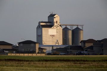 Fototapeta na wymiar Grain Elevator Saskatchewan