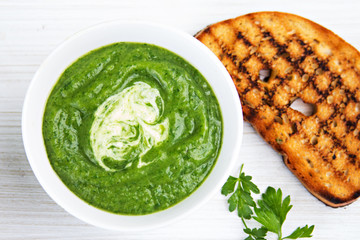 green soup puree