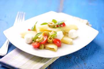 penne con pomodoro e basilico