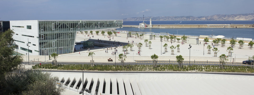 villa mediterran&eacute;e