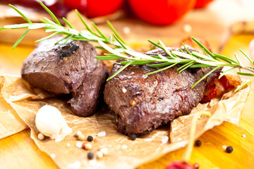 Saftiges steak fleisch auf dem Tisch