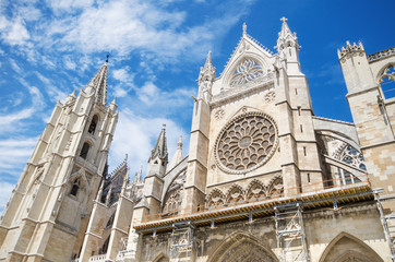 Fototapeta premium Detail of the facade of Leon Cathedral, Castilla y Leon, Spain.