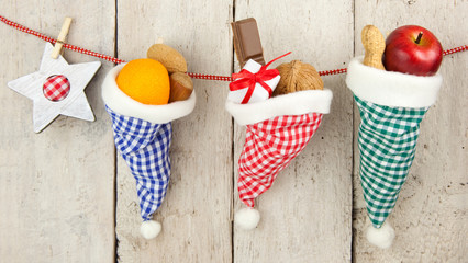 Geschenke und Leckereien zum Nikolaus im Landhausstil