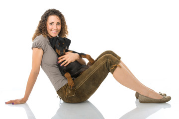 Junge Frau mit Hund