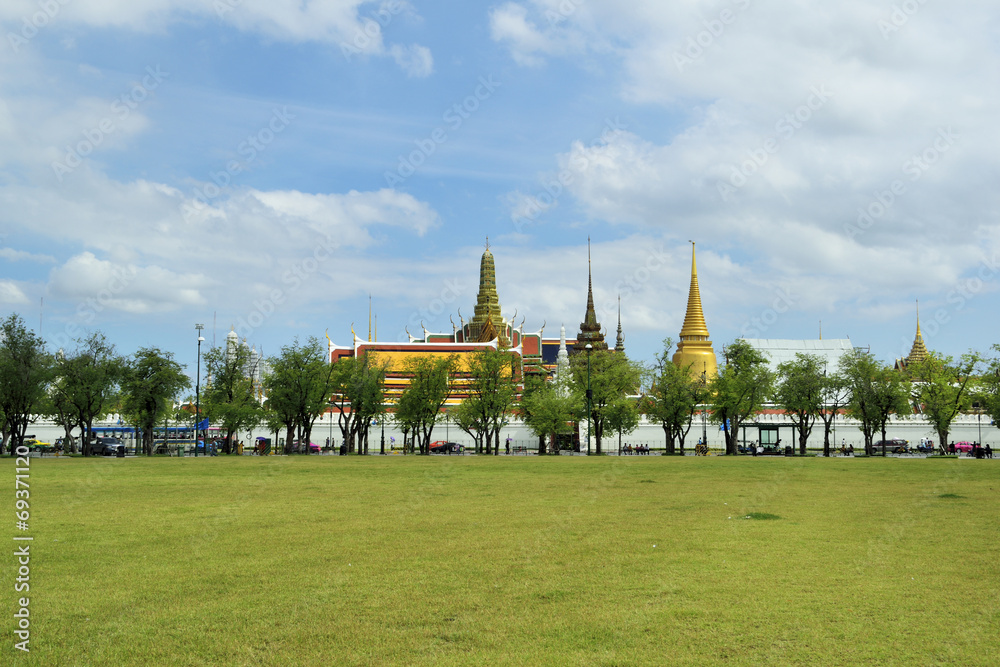 Wall mural wat phra kaeo, bangkok, thailand