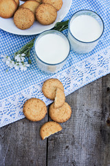 cookies and milk