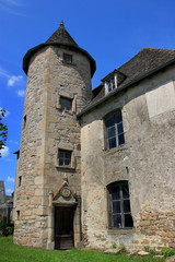 Fototapeta na wymiar Château à Saint-Julien-Aux-Bois(Corrèze)
