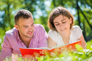 Date in park