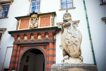 Naklejka premium VIENNA, AUSTRIA - AUGUST 4, 2013: Lion statue at the Royal Palac