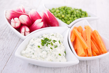 vegetable and dip