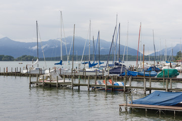 Fototapeta na wymiar Hafen Gstaad Chiemsee