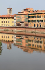 Fototapeta na wymiar Arno River Embankment. Pisa, Italy
