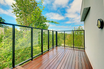 Fototapeta premium Screened walkout deck with wooden floor