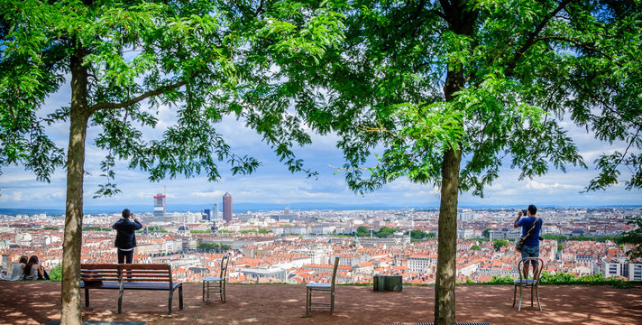 Lyon vu du jardin des Curiosit&eacute;s