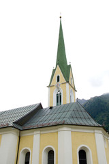 Fototapeta na wymiar Pfarrkirche zum Hl. St. Nikolaus - Ischgl - Alpen