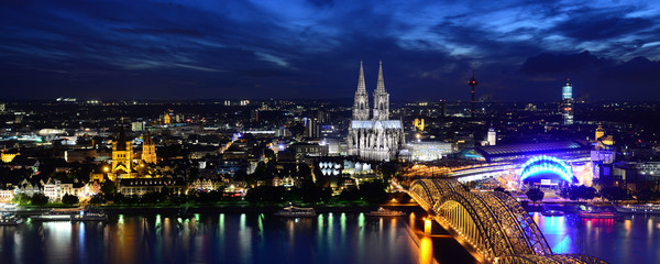 Fototapeta na wymiar Cologne city panorama