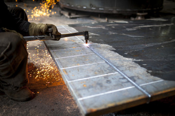 metal cutting gas welding