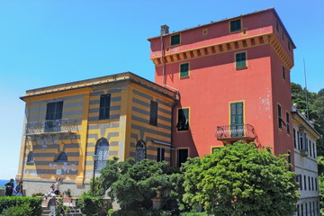 Fototapeta na wymiar Altbauten in Portofino