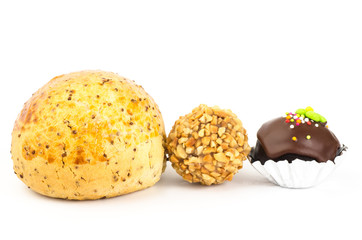 Korean bread and peanut chocolate ball