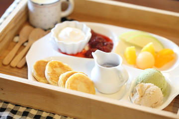 Pancake with icecream and fruit