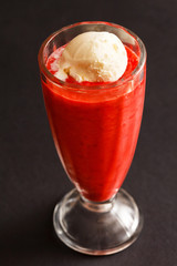 strawberry smoothie with ice cream