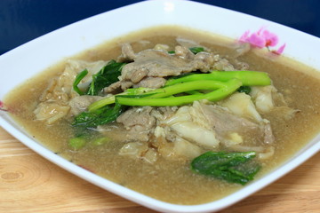 Wide Noodles in a Creamy Gravy Sauce  