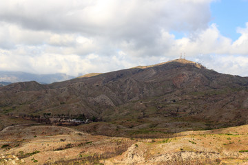 Fototapeta na wymiar Berglandschaft auf Rhodos