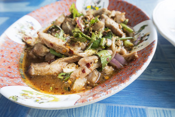 Spicy minced pork salad .