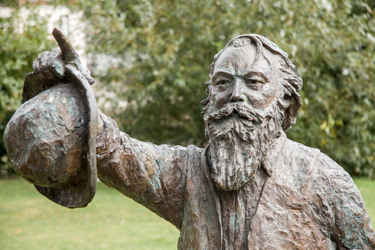Brahmsdenkmal in L&uuml;beck